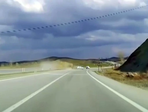 Kaza anı başka bir aracın kamerasına yansıdı
