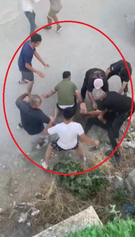 Kaza sonrası çıkan kavgada 1 kişi öldü, 3 kişi yaralandı: Korku dolu anlar kamerada
