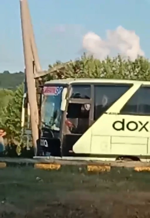 Kaza sonrası patlayan lastik polis memurunu yaralandı
