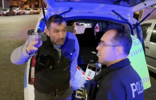 Kaza yapan alkoll&uuml; s&uuml;r&uuml;c&uuml;n&uuml;n ehliyeti daimi olarak iptal oldu
