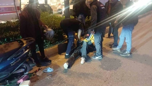 Kaza yaptığı motosikletini yaptıramadan tekrar kaza yaptı, yerde yaralı halde derdini anlattı
