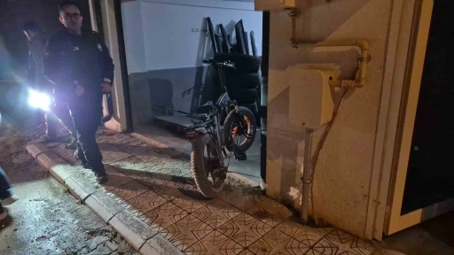 Kazada g&ouml;ğs&uuml;ne bisiklet gidonu saplanan 9 yaşındaki &ccedil;ocuk hayatını kaybetti
