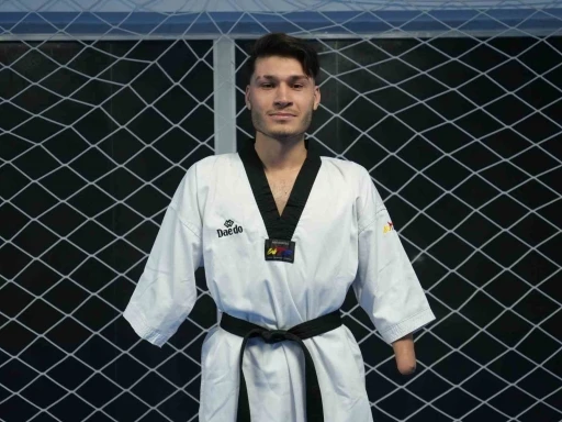 Kazada kollarını kaybetti, taekwondoyla hayata yeniden bağlandı
