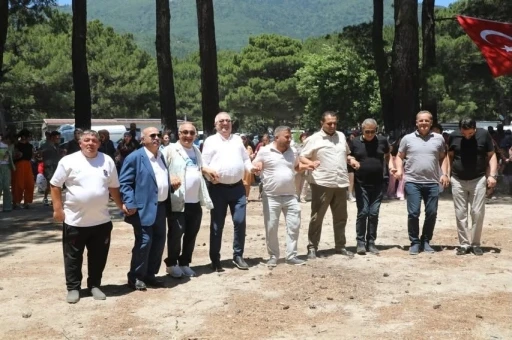 Kazdağı eteklerinde Karadeniz r&uuml;zgarı
