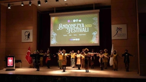 KB&Uuml;&rsquo;de Endonezya Festivali d&uuml;zenlendi
