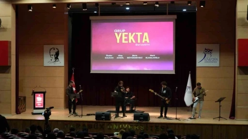 KB&Uuml;&rsquo;de &ouml;ğrenci m&uuml;zik grubu Yekta konser verdi
