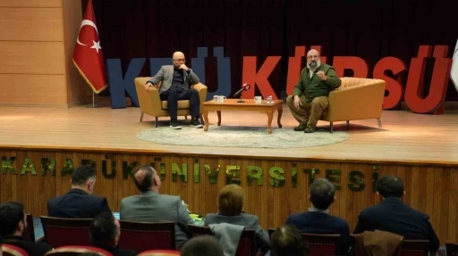 KB&Uuml;&rsquo;de &Ouml;mer &Ouml;zk&ouml;k ve Hikmet Gen&ccedil; &ouml;ğrencilerle bir araya geldi
