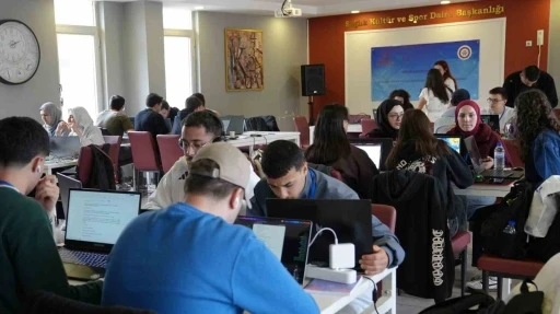 KB&Uuml;&rsquo;de web ve mobil projeler i&ccedil;in hackathon d&uuml;zenlendi
