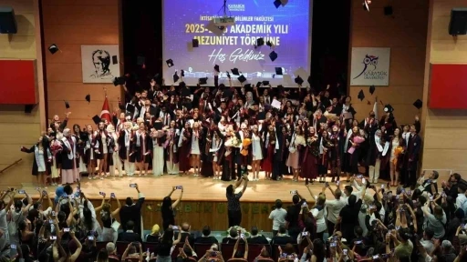 KB&Uuml; İİBF mezunlarını geleceğe uğurladı
