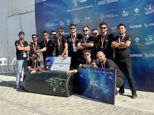 KBÜ’nün hyperloop takımları TEKNOFEST 2025 finalinde
