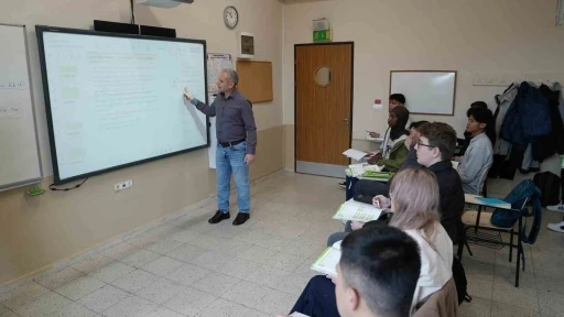 KB&Uuml; Yabancı Diller Y&uuml;ksekokulunda dijital altyapı yenilendi
