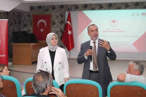 Kedi-köpek kayıt sistemi hakkında muhtarlara bilgilendirme yapıldı
