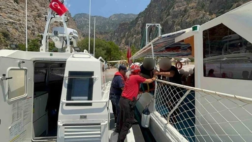Kelebekler Vadisine d&uuml;şen ve yaralanan paraş&uuml;t&ccedil;&uuml;ye tıbbi tahliye ger&ccedil;ekleştirildi
