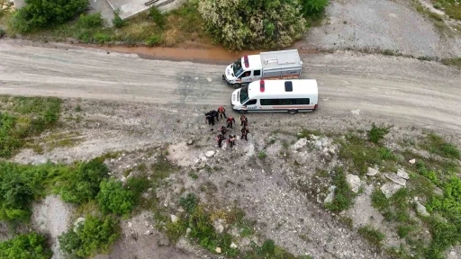 Kelkit &Ccedil;ayı&rsquo;na atlayan kızı arama &ccedil;alışmaları 19&rsquo;uncu g&uuml;n&uuml;nde de devam ediyor
