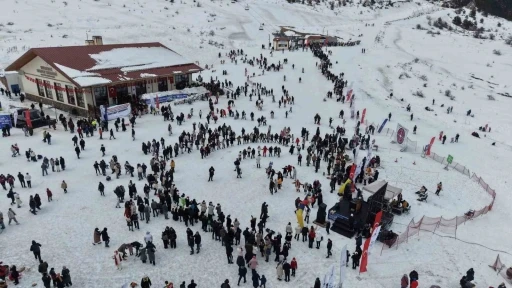 Keltepe Kayak Merkezinde kayak sezonu 50 g&uuml;n s&uuml;rd&uuml;
