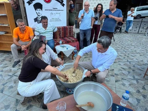Kemaliye Helvası deneyim at&ouml;lyesinde tanıtıldı
