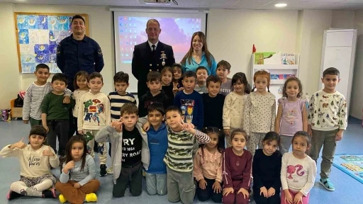 Kemer’de minikler öğrencilere denizlerin önemi anlatıldı
