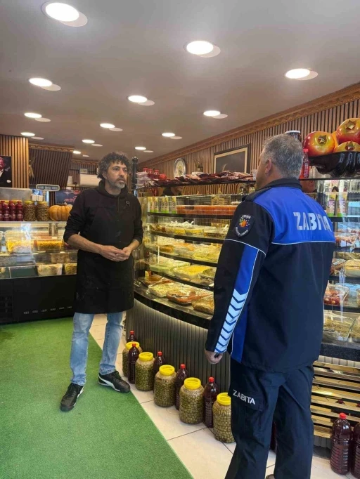 Kemer&rsquo;de zabıtadan yeni yıl &ouml;ncesi denetim
