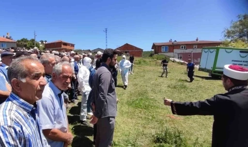Kene sebebiyle hayatını kaybeden kadın son yolculuğuna uğurlandı
