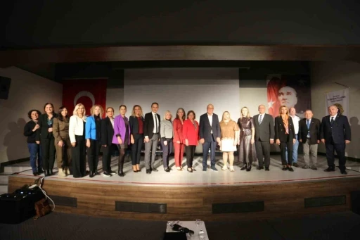 Kepez’de &quot;Güçlü Kadınlar, Güçlü Yarınlar&quot; konuşuldu
