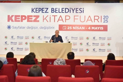 Kepez Kitap Fuarı’nda usta şair Erbaş: &quot;Ben annemin hecesiyim&quot;
