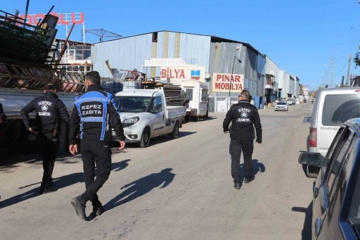 Kepez Zabıtası&rsquo;ndan Hurdacılar Sitesi&rsquo;ne denetim
