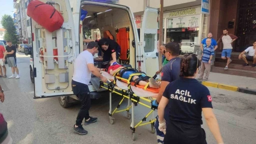 Keşan’da motosiklet yayaya çarptı, 2 kişi yaralandı
