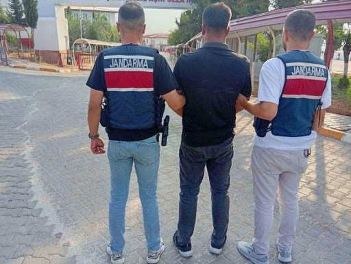 Kesinleşmiş 11 yıl cezayla aranan uyuşturucu taciri yakalandı
