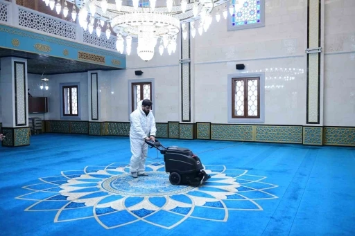 Kestel&rsquo;de camiler Ramazan Bayramı&rsquo;na hazırlanıyor

