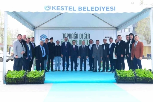 Kestel&rsquo;de &uuml;reticiye 6 bin ahududu fidanı desteği
