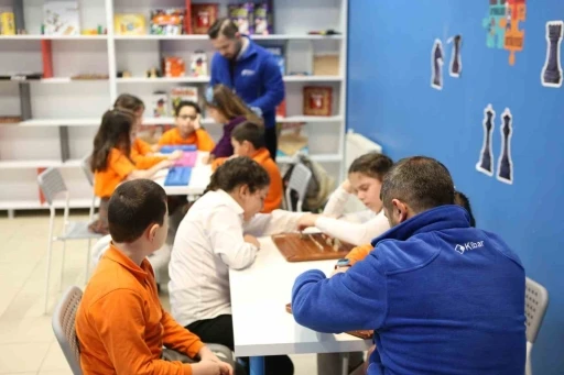 Kibar Gönüllüleri 7 yılda 10 binden fazla çocuğun hayatına dokundu
