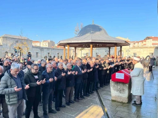 Kıbrıs Gazisi Ekrem Karaca, Babaeski’de son yolculuğuna uğurlandı
