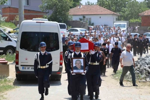 Kıbrıs gazisi İsmail Mardin, Edirne’de son yolculuğuna uğurlandı

