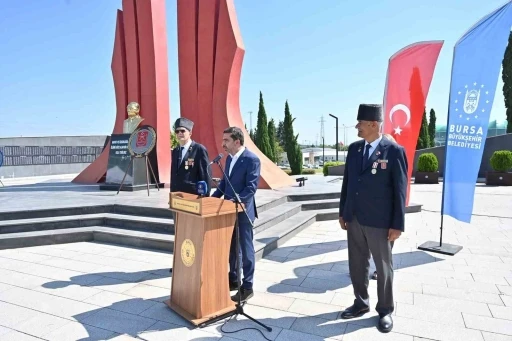 Kıbrıs harekatının yıld&ouml;n&uuml;m&uuml;nde Bursa&rsquo;da şehitler ve gaziler anıldı
