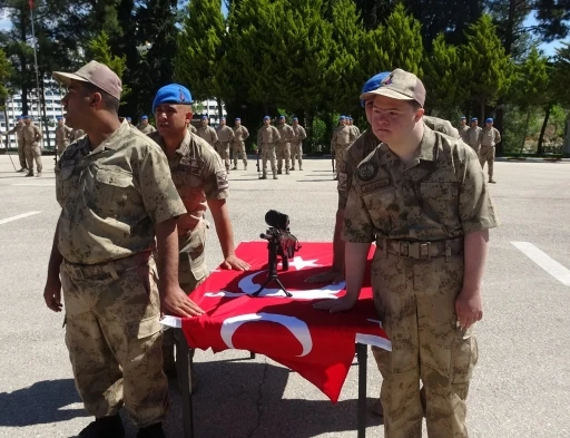 Kilis&rsquo;te engelli gen&ccedil;ler temsili askerlik yaptı
