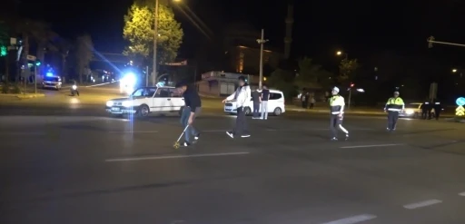 Kilis&rsquo;te feci kaza: Tır ile &ccedil;arpışan motosikletteki 2 kişi ağır yaralandı
