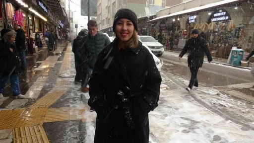 Kilis&rsquo;te kar yağışı etkili oluyor
