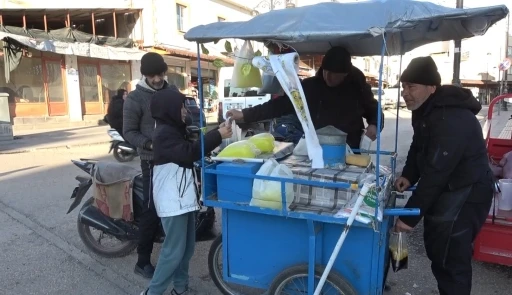 Kilis&rsquo;te meyan şerbeti iftar sofralarının vazge&ccedil;ilmezi

