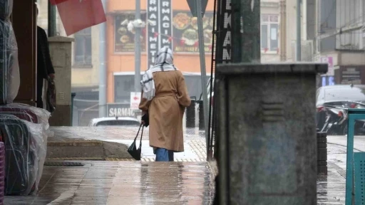 Kilis&rsquo;te sağanak yağış etkili oluyor
