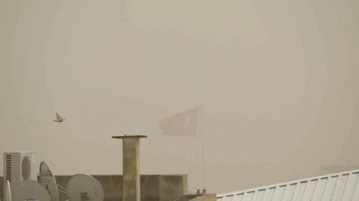 Kilis&rsquo;te toz taşınımı hayatı olumsuz etkiliyor
