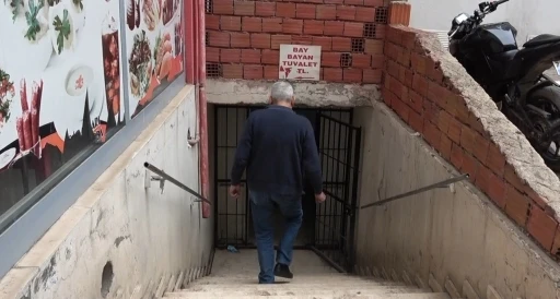 Kilis&rsquo;te tuvalet mağduriyeti yaşayan vatandaşlar belediyeden &ccedil;&ouml;z&uuml;m bekliyor
