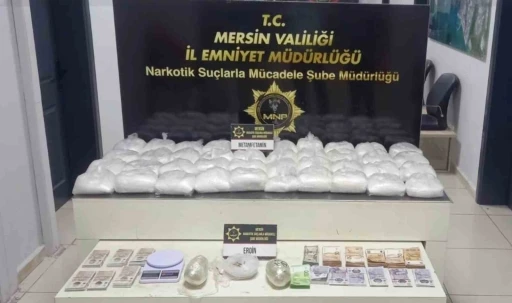 Kilolarca uyuşturucu ele geçirilen şüpheliden 4 milyon TL’lik döviz çıktı
