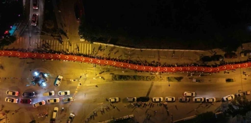 Kırıkkale 15 Temmuz&rsquo;da tek y&uuml;rek oldu: Binlerce vatandaş demokrasi y&uuml;r&uuml;y&uuml;ş&uuml;nde buluştu
