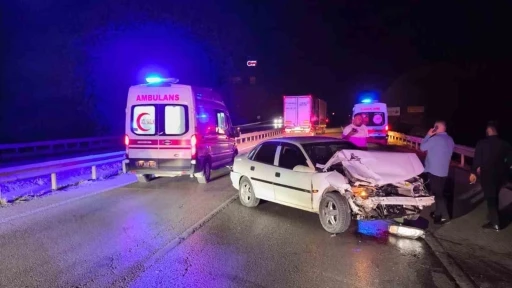 Kırıkkale’de iki otomobil çarpıştı: 4 yaralı
