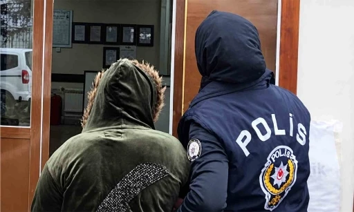 Kırıkkale&rsquo;de "hırsızlık" su&ccedil;undan aranan h&uuml;k&uuml;ml&uuml; yakalandı
