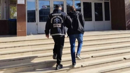 Kırıkkale&rsquo;de &rsquo;trafik g&uuml;venliğini tehlikeye sokma&rsquo; su&ccedil;undan aranan h&uuml;k&uuml;ml&uuml; yakalandı
