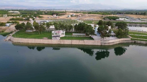 Kırkgöz Sahil Parkı’ndaki kır düğün salonu Malatya’da ilgi görüyor
