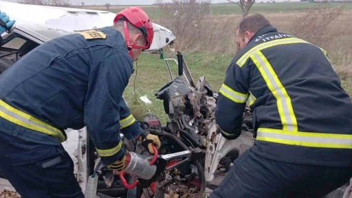 Kırklareli&rsquo;nde feci kaza: 1 &ouml;l&uuml;, 1 yaralı
