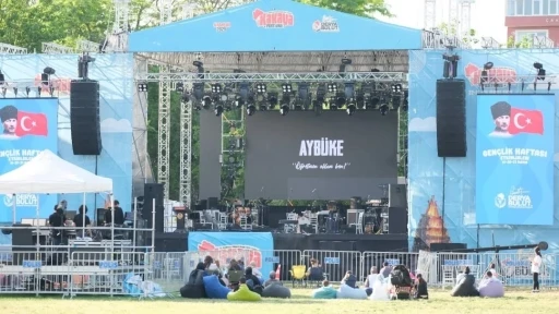 Kırklareli’nde Gençlik Haftasında &quot;Aybüke: Öğretmen Oldum Ben&quot; filmi gösterime sunuldu
