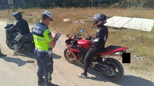 Kırklareli’nde trafik denetimi: 241 araç ve sürücüye işlem yapıldı
